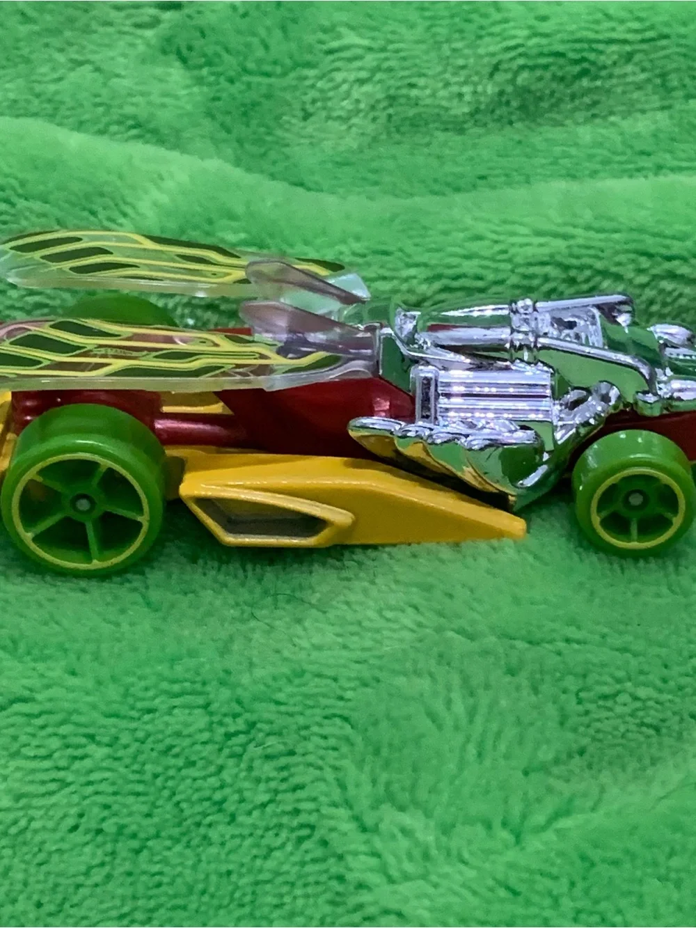 2009 vintage  Dragonfly Racer Toy Car